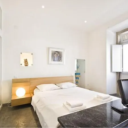 Shortstayflat Prime Location - Bairro Alto Apartment